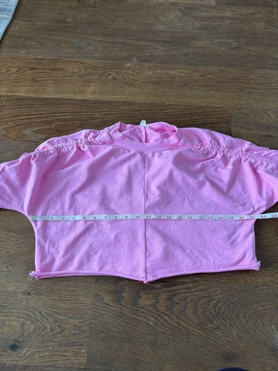 OPEN EDIT Ruched Sleeve Cropped Sweatshirt Pink Crayon - Picture 8 of 9